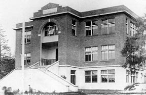 Des Moines School (brick) photo