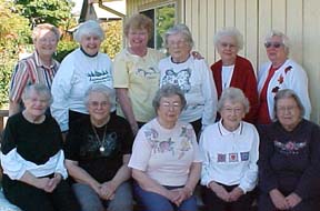 Des Moines Quilting Circle members