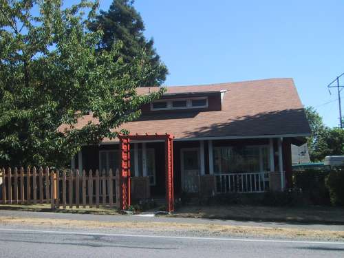 Leigh Elsey House in 2003